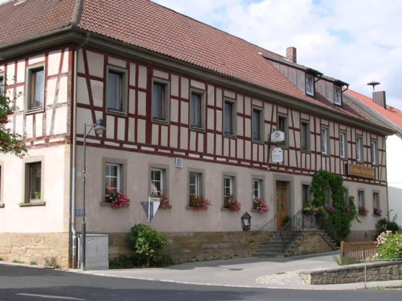 Landgasthof "Zur Linde" Irmelshausen المظهر الخارجي الصورة